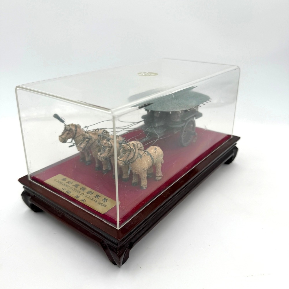 Bronze Chariot of Emperor Qin‎ Shi Huang's Mausoleum Replica Display Case Xi'an